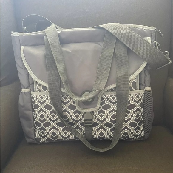 Boppy Bag BABY DIAPER BAG, CROSSBODY BAG (changing pad incl. and pochette) - Picture 4 of 10